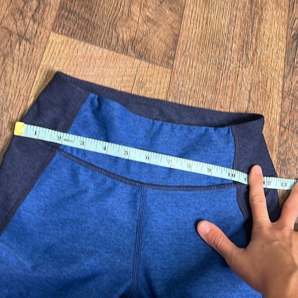 Outdoor voices colorblock blue leggings XS - Picture 10 of 10